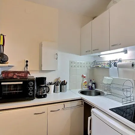 Studio Pour 2 Personnes Climatise A Valras Plage V113 Apartment *